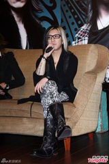 组图：GLAY访台中文问好 金曲日开唱喊话五月天