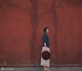 组图：李依玲化身民国知性女温婉明媚