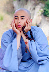 组图：《济公3》今晚登江苏 叶祖新成最萌小和尚