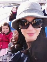 组图：涉薄案央视才女主播姜丰生活照曝光