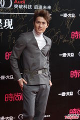 组图：张雨绮红裙明艳 高圆圆清新倪妮妩媚