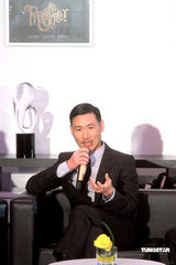 幻灯：张学友推全新大碟 因版税问题或将被无线封杀