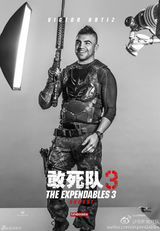 组图：《敢死队3》发海报 14年8月硬汉归来