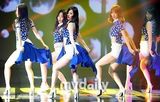 组图：Sistar与Dal★shabet热舞风骚秀美腿