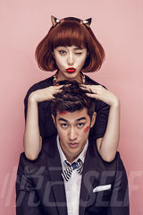 组图：范冰冰李治廷登封面 送香吻惹人爱