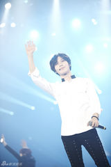 高清图：SHINee首尔开唱 耍帅卖萌热力十足