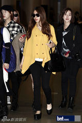 组图：韩女团T-ara结束欧洲之旅今日回国