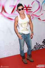 组图：亚洲小姐选拔深圳面试 选手身段招数各异