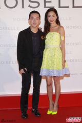 组图：关心妍考虑人工受孕 关之琳携友旅游过年