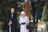 组图：凯特王妃枣红套装亮相英国王室圣诞活动
