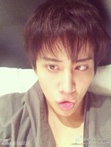 组图：泰版《浪漫满屋》走红 邪魅男主迷倒少女