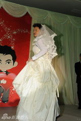 伴郎伴娘开场舞 (7)[52\/52]组图:沙溢穿婚纱变疯