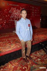 组图：梁安琪不问何超云恋情 否认赌王赠送近亿股份