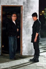 幻灯图：《不速之约》火灾救人戏 欧阳震华误会林峰