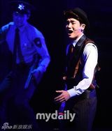 组图：韩《邦妮克莱德》舞台版 朴炯植嘉熙主演