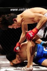组图：韩国艺人尹衡彬进军MMA格斗比赛旗开得胜