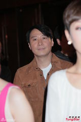 组图：刘嘉玲短裙丰腴现身 黎明憔悴祝寿曾志伟