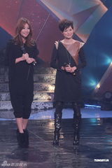 组图：《劲歌金曲》录影 王菀之张智霖亮相