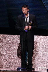 幻灯：亚洲电影大奖 谢霆峰荣获最佳男配角