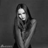 组图：约翰尼-德普与第七任女友凡妮莎(1998－2012)