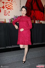 组图：白雪仙不敢上台怕吓人 陈宝珠怕师傅