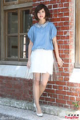 组图：郭静出道6年瘦到见骨 期待40岁结婚