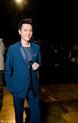 冯绍峰彭于晏巴黎秀场PK 时尚型男别样性感(图)