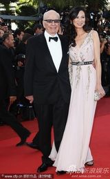 组图：范冰冰艳撑《生命之树》首映 邓文迪夫妇亮相