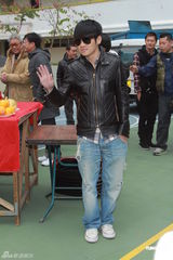 组图：麦浚龙拍打戏拼命 温超直言不会刻意扮星爷