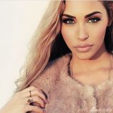 组图：比伯酒驾门嫩模近照曝光 身材火辣诱惑