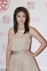 组图：陈慧琳连衣裙优雅 走出流产阴影欲再造人