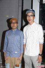 组图：黄子华栋笃笑香港首演 许志安郭蔼明捧场