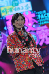 组图：谢娜新年录大咖秀  高原红造型再扮九妹