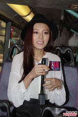 组图：夜蒲女许亦妮抛胸抢镜 何佩瑜自称被非礼