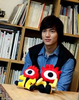 高清组图：韩版“道明寺”李民浩独家做客新浪韩娱