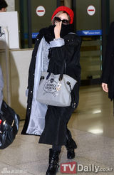 组图：韩团T-ara日本粉丝见面会圆满结束 亮相机场