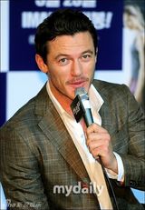 组图：范-迪塞尔等韩国宣传《速度与激情6》