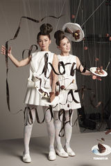 组图：Twins陈建州化身朱古力迷拍超现实主题照