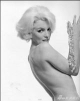 组图：摄影师曝光梦露性感照：她不要遮挡