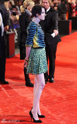 高清组图：《新月》英国粉丝见面会 斯图尔特雷人装