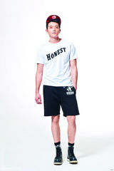 组图：田家达型男变潮男 演绎夏日随性穿搭