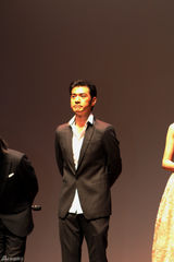 高清图：《武侠》釜山首映 金城武汤唯盛装出席