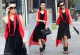 组图：郑亦桐街拍黑裙搭配红纱