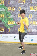 组图：林俊杰长跑四公里为四川灾区打气