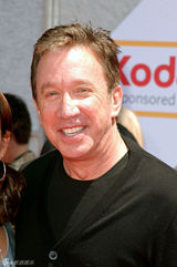 幻灯图：《玩具总动员3》首映 布兰妮现身抢风头