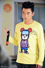 组图：《囧人》郑恺出演最潮宅男