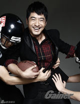 组图：郭晓冬橄榄球大片演绎力量博弈