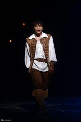 高清组图：Jun.K誉恩音乐剧《三剑客》谱恋曲