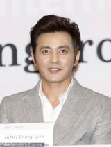 组图：章子怡张柏芝《危险关系》发布会上表情丰富