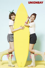 高清组图：KARA李民基携手拍夏装广告清新活泼